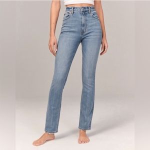 Abercrombie & Fitch The 90's Slim Straight Ultra High Rise Jeans
